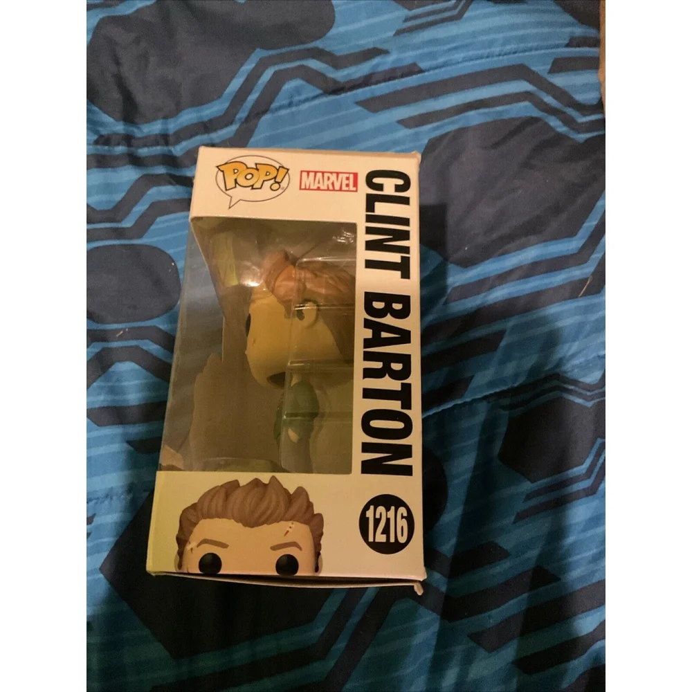Funko POP! #1216 Hawkeye - Clint Barton Christmas Sweater -‎ Damaged Packaging